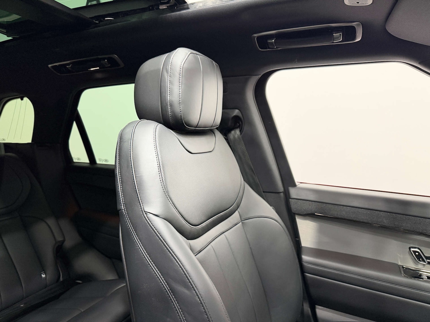 Used Land Rover Range Rover Sport 2024 for sale - 76735797: Photo 41