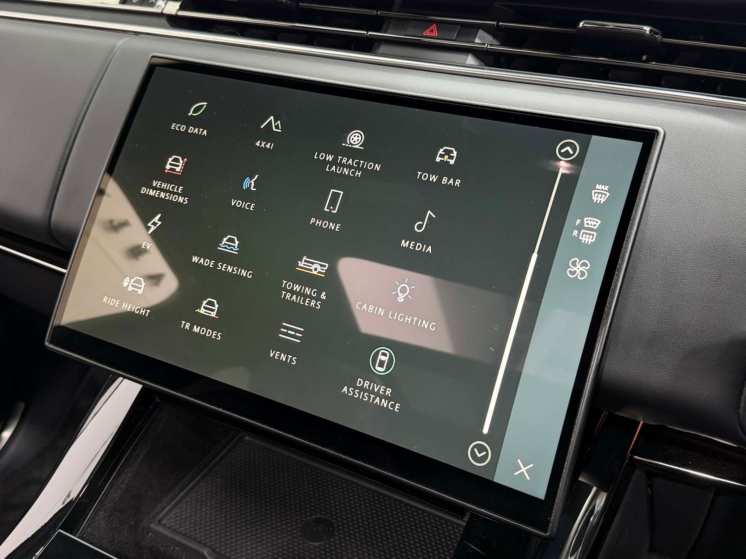 Used Land Rover Range Rover Sport 2024 for sale - 76735797: Photo 45