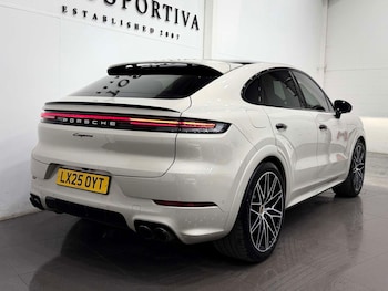Used Porsche Cayenne 2025 for sale - 79140138: Photo