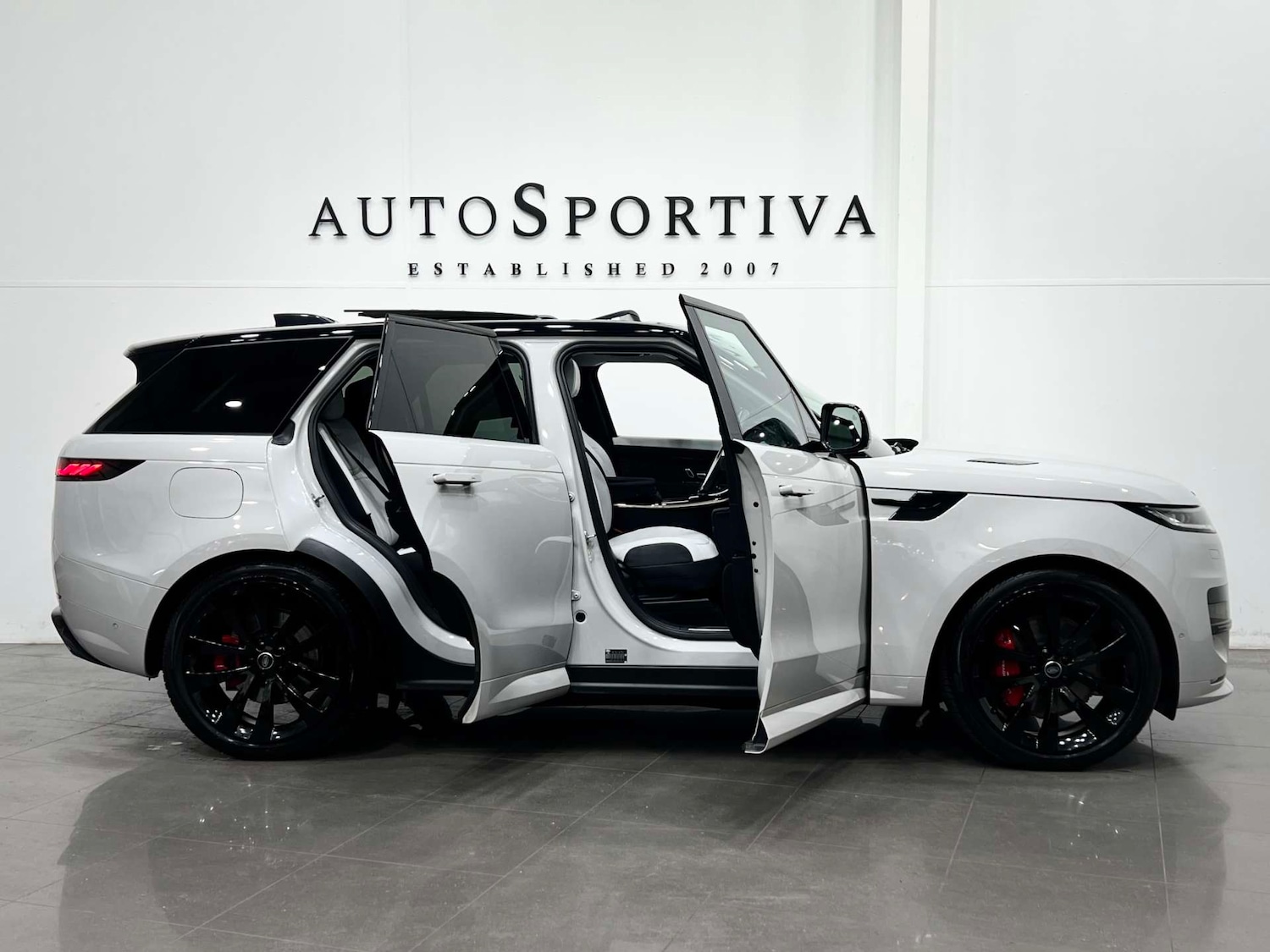 Used Land Rover Range Rover Sport 2023 for sale - 76600996: Photo 14