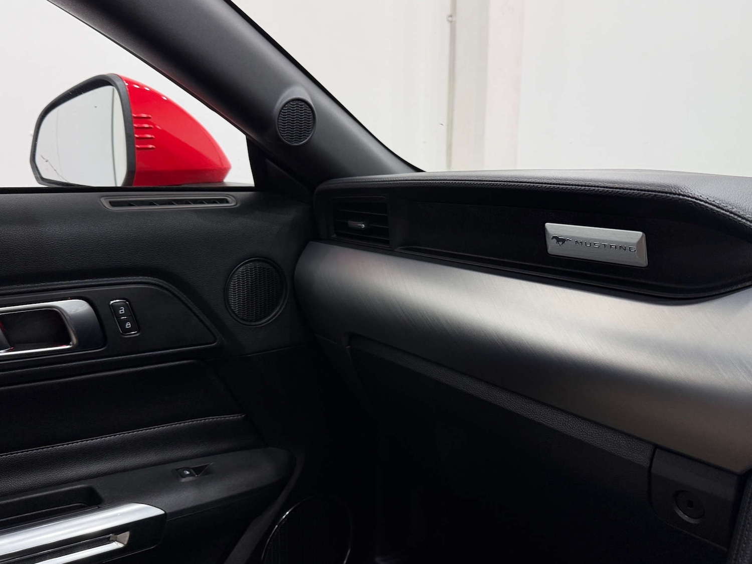 Used Ford Mustang 2023 for sale - 77833858: Photo 41