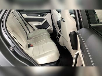 Used Jaguar F-Pace 2021 for sale - 76393375: Photo