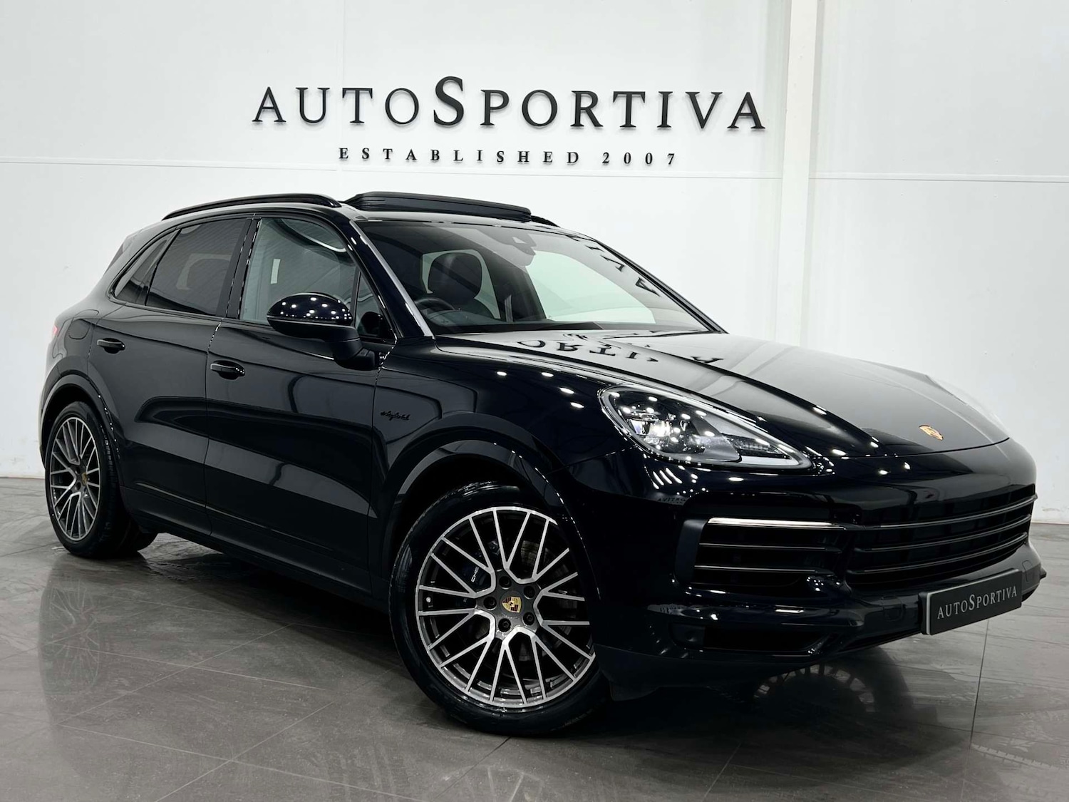 Used Porsche Cayenne 2022 for sale - 76277566: Photo 1