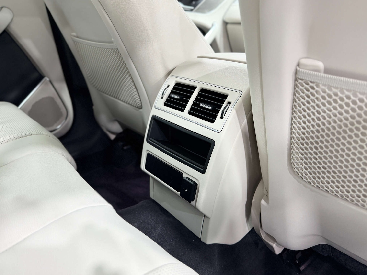 Used Jaguar F-Pace 2021 for sale - 76836470: Photo 32