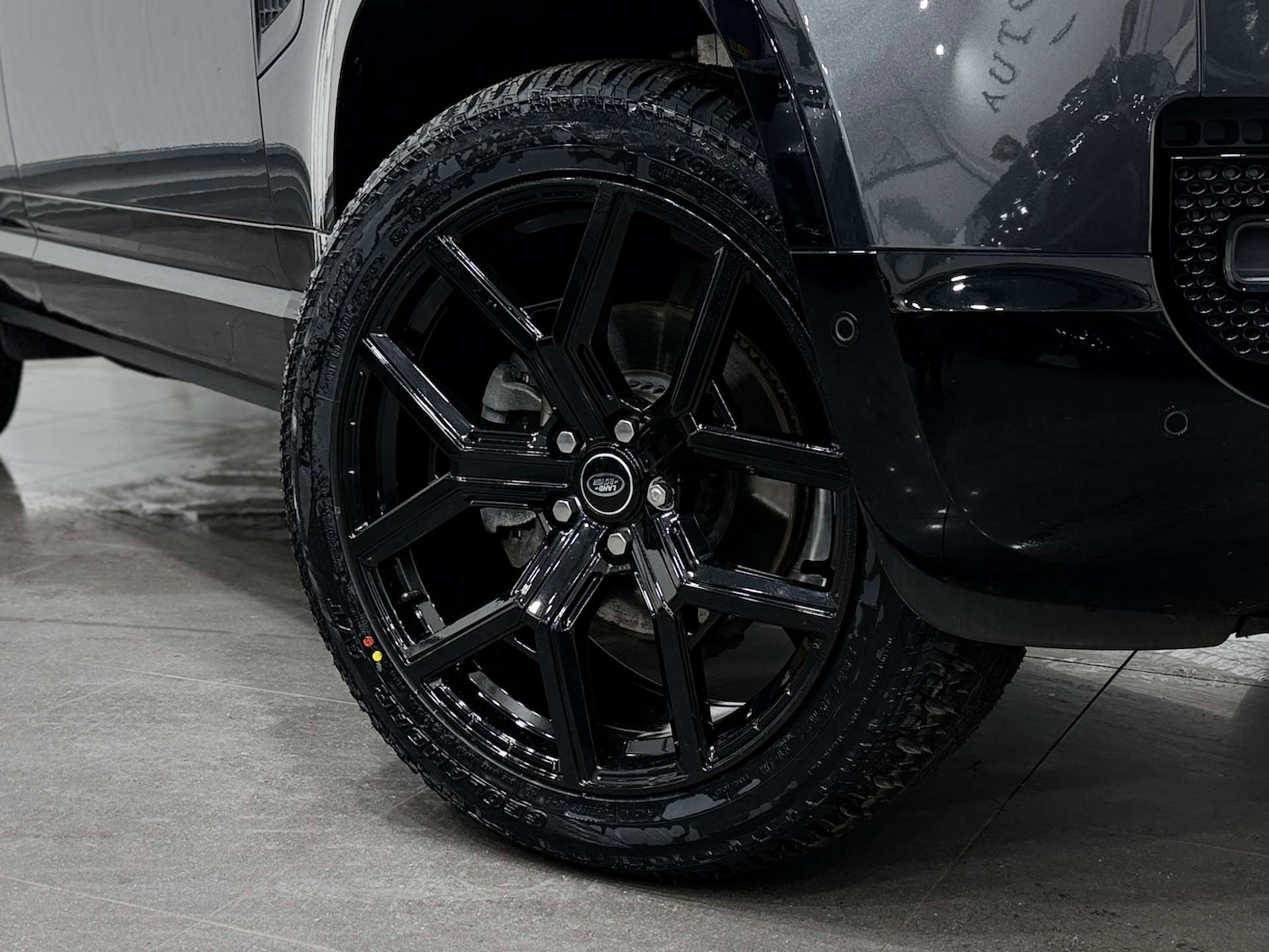 Used Land Rover Defender 2025 for sale - 77833961: Photo 13