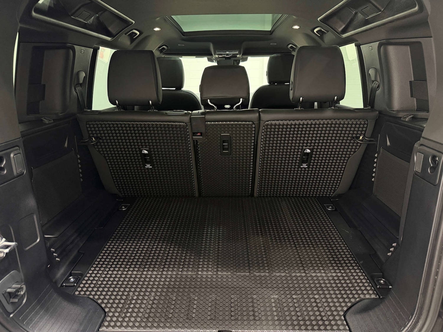 Used Land Rover Defender 2025 for sale - 77833961: Photo 25