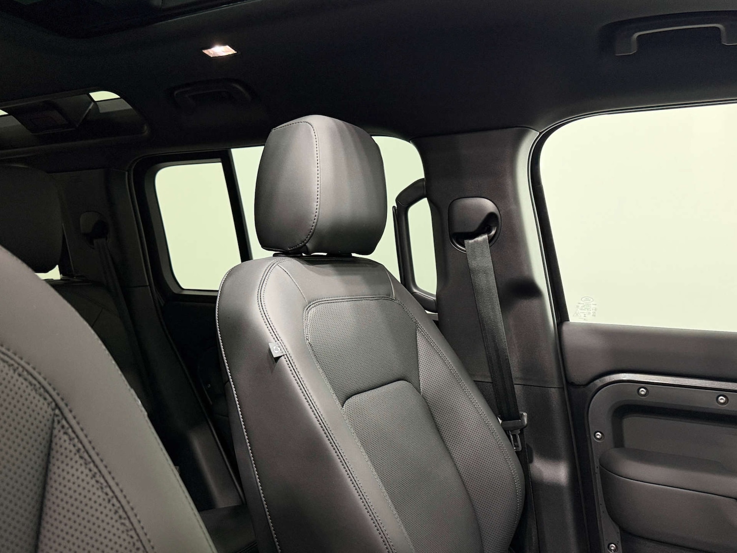 Used Land Rover Defender 2025 for sale - 77833961: Photo 27