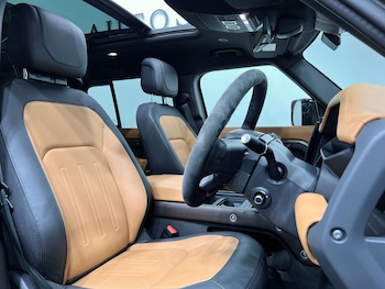 Used Land Rover Defender 2024 for sale - 75408377: Photo