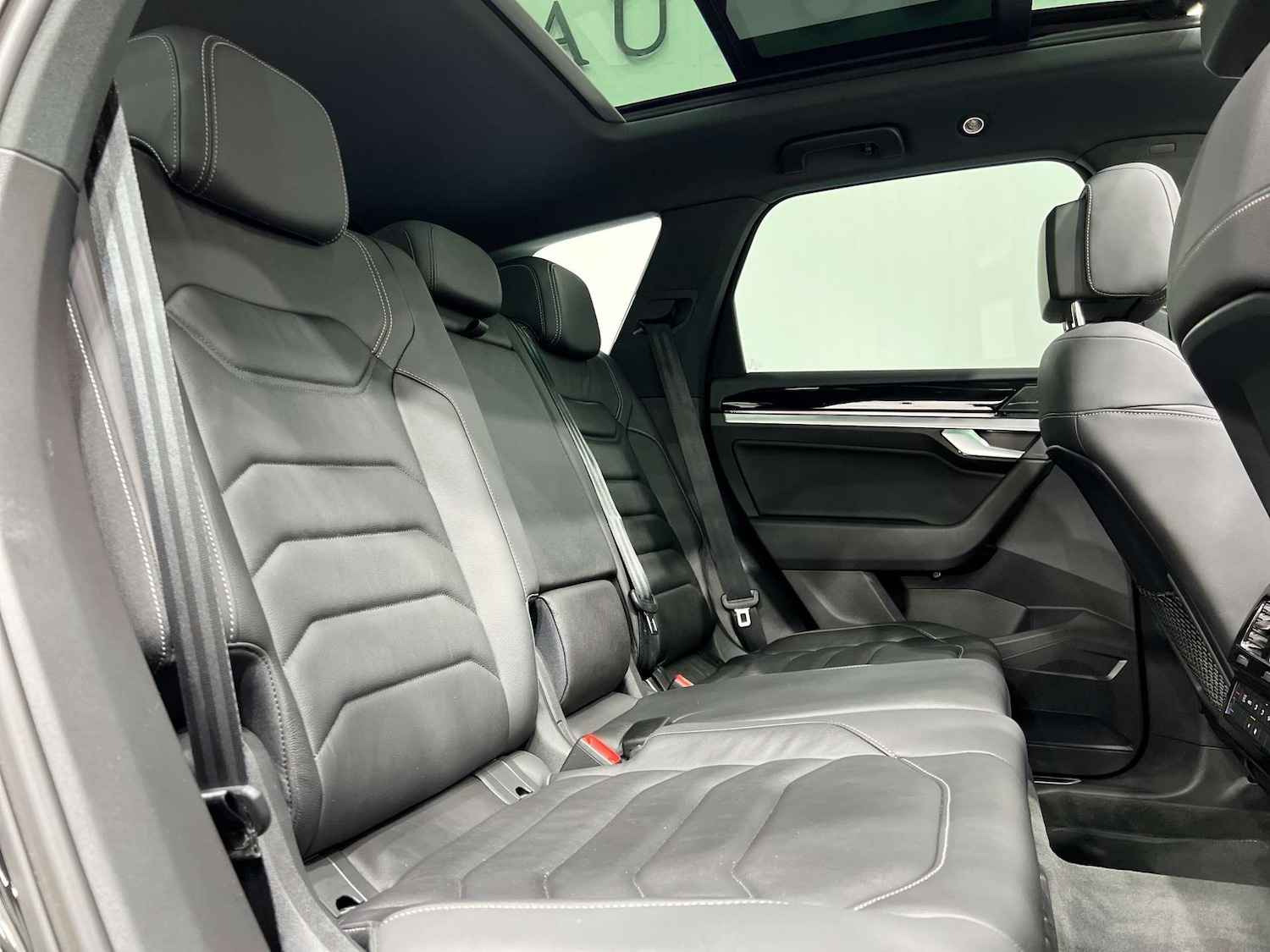 Used Volkswagen Touareg 2022 for sale - 76046390: Photo 17