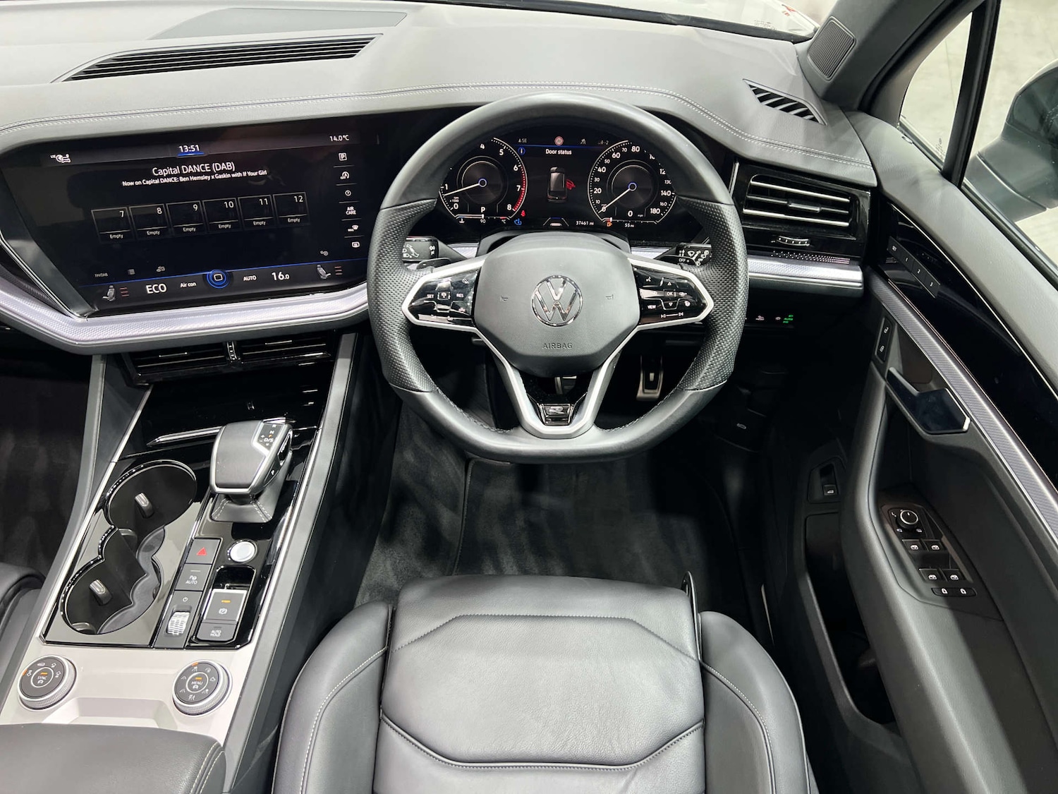 Used Volkswagen Touareg 2022 for sale - 76046390: Photo 22
