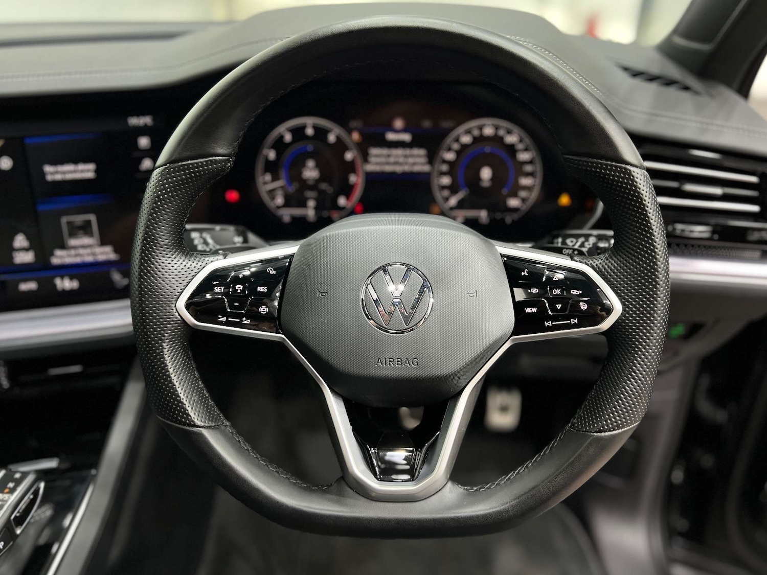 Used Volkswagen Touareg 2022 for sale - 76046390: Photo 23