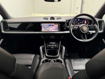 Used Porsche Cayenne 2023 for sale - 78849221: Photo