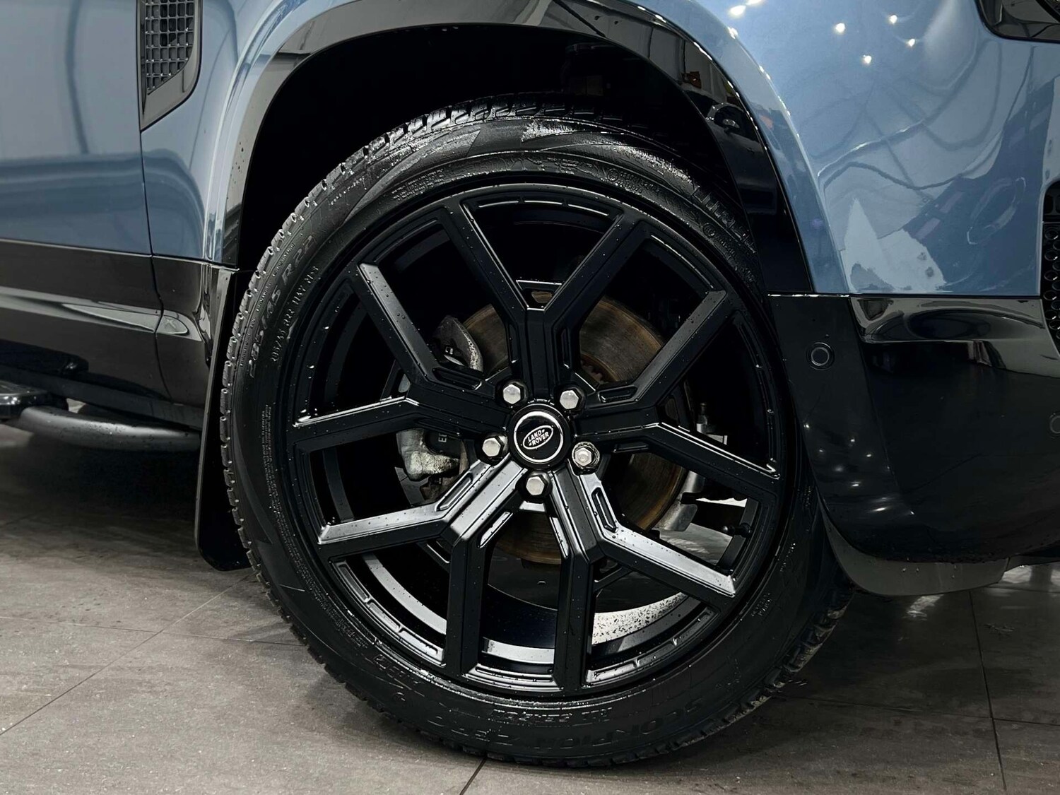 Used Land Rover Defender 2023 for sale - 76068149: Photo 12