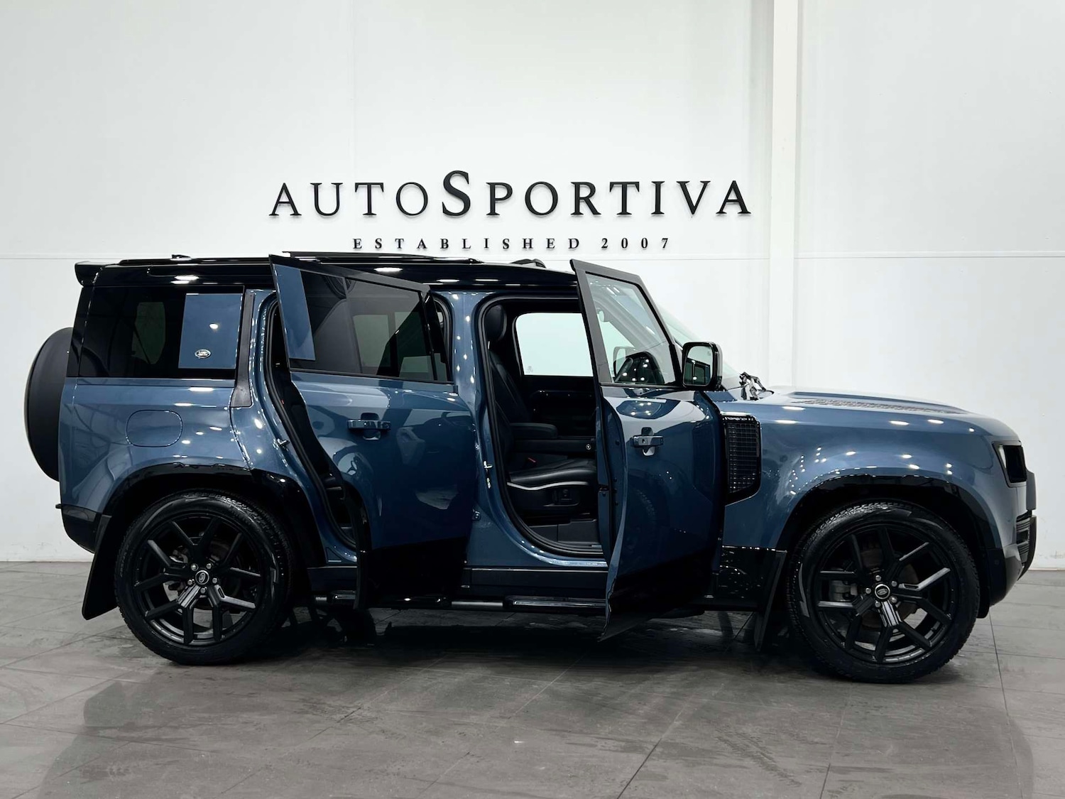 Used Land Rover Defender 2023 for sale - 76068149: Photo 14