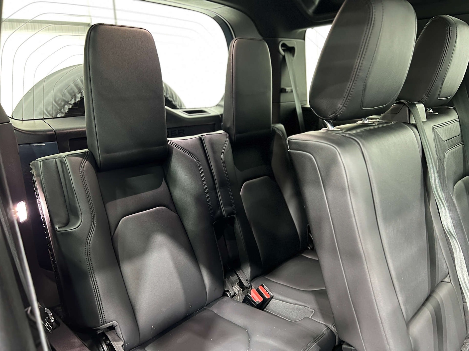 Used Land Rover Defender 2023 for sale - 76068149: Photo 15