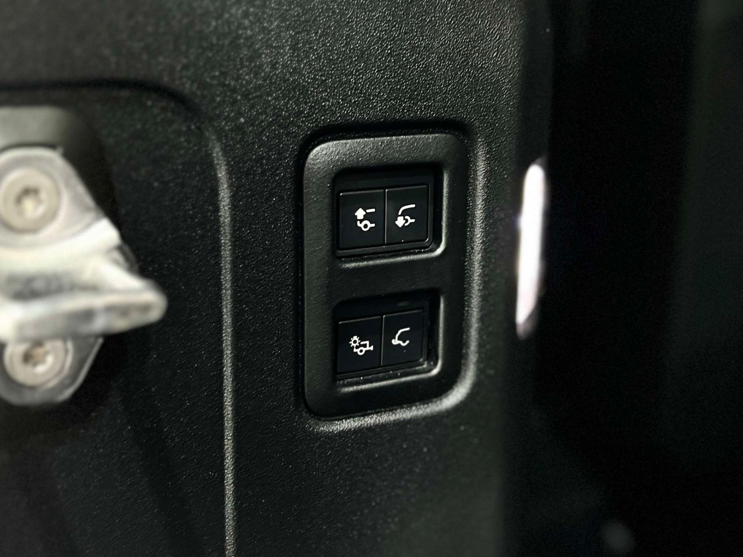 Used Land Rover Defender 2023 for sale - 76068149: Photo 29