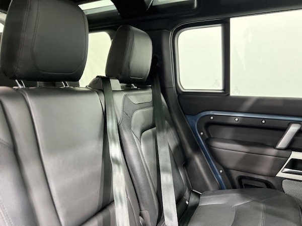 Used Land Rover Defender 2023 for sale - 76068149: Photo 34
