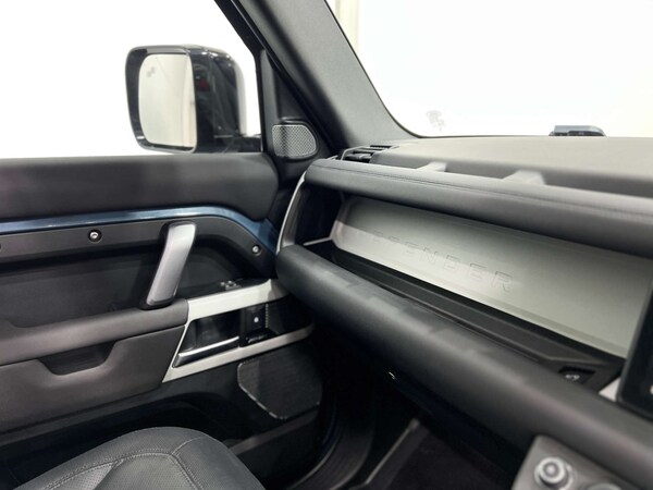 Used Land Rover Defender 2023 for sale - 76068149: Photo 39