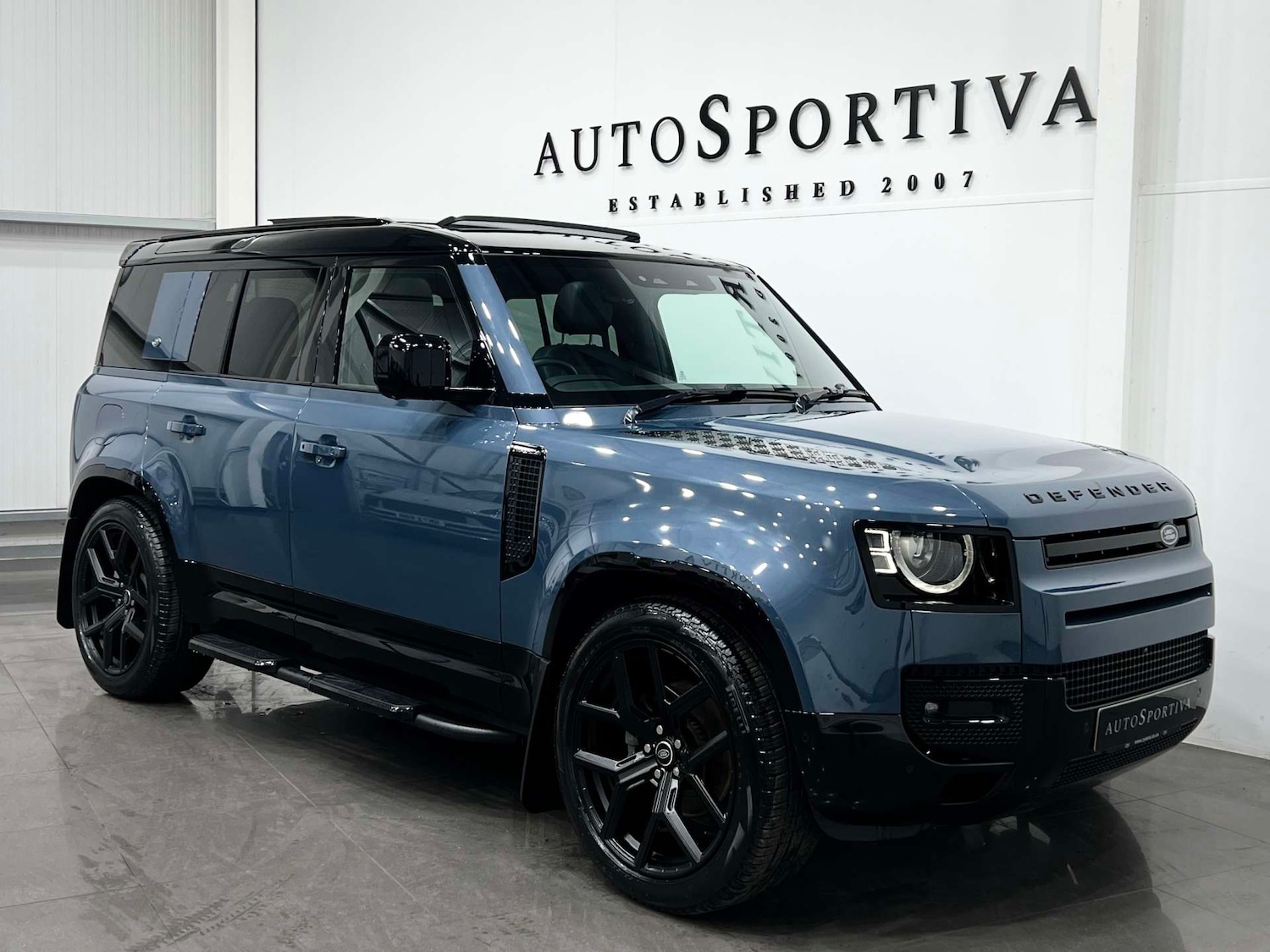 Used Land Rover Defender 2023 for sale - 76068149: Photo 7