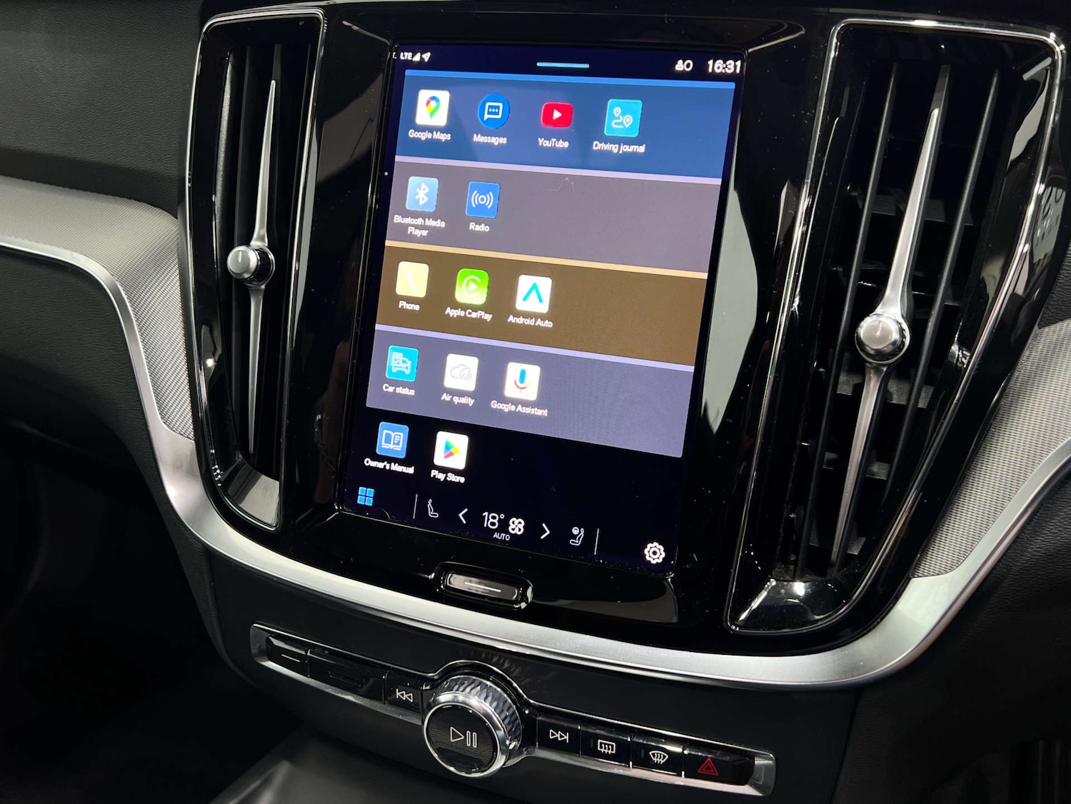 Used Volvo V60 2023 for sale - 77833842: Photo 43