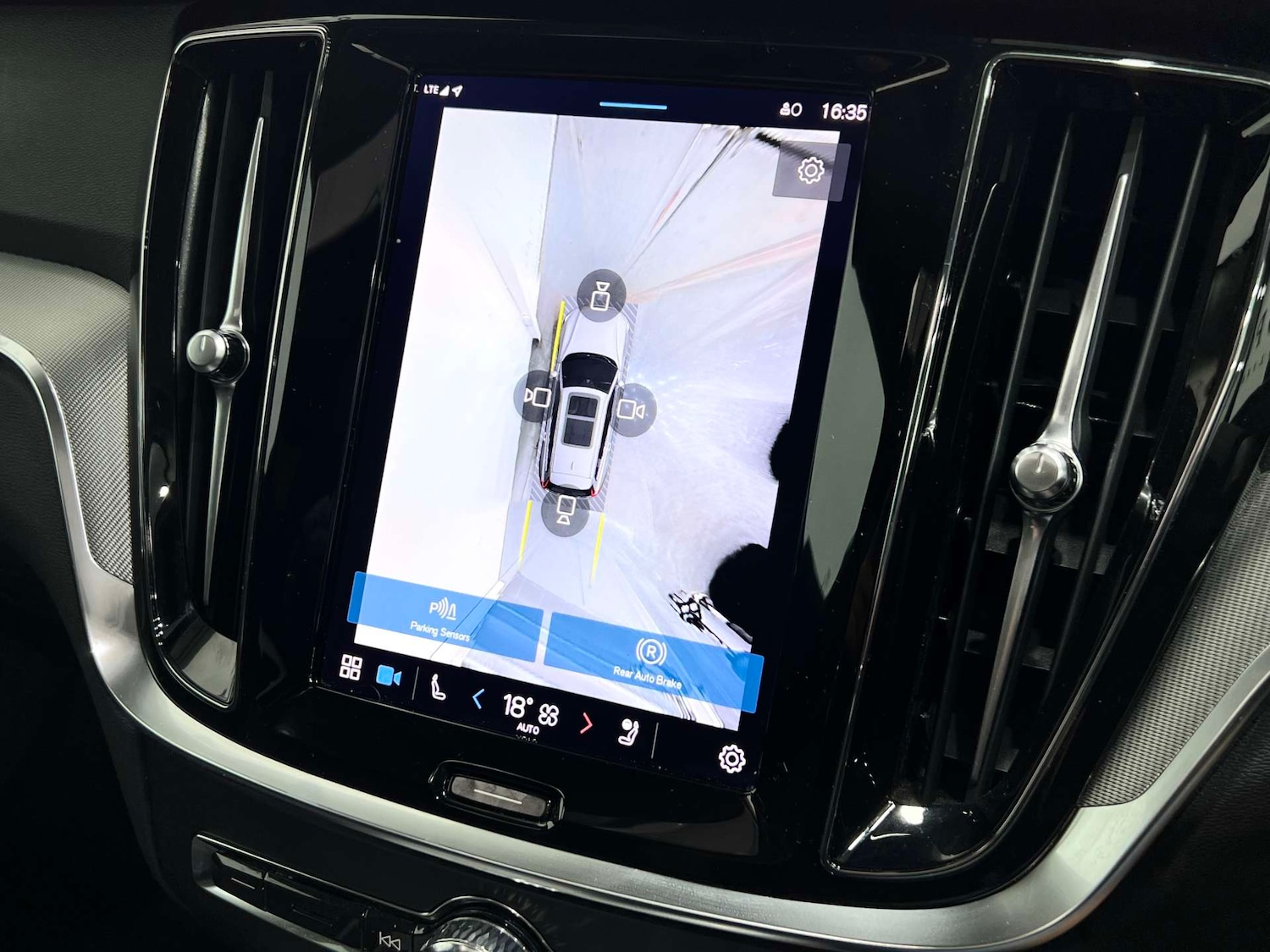 Used Volvo V60 2023 for sale - 77833842: Photo 44