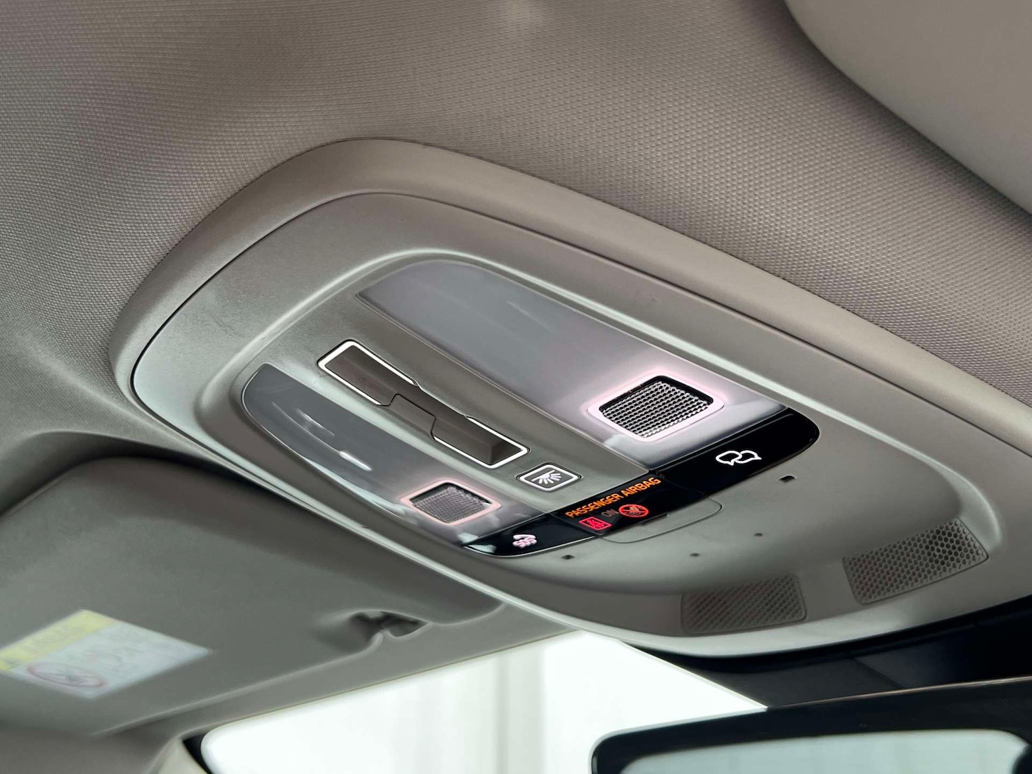 Used Volvo V60 2023 for sale - 77833842: Photo 49