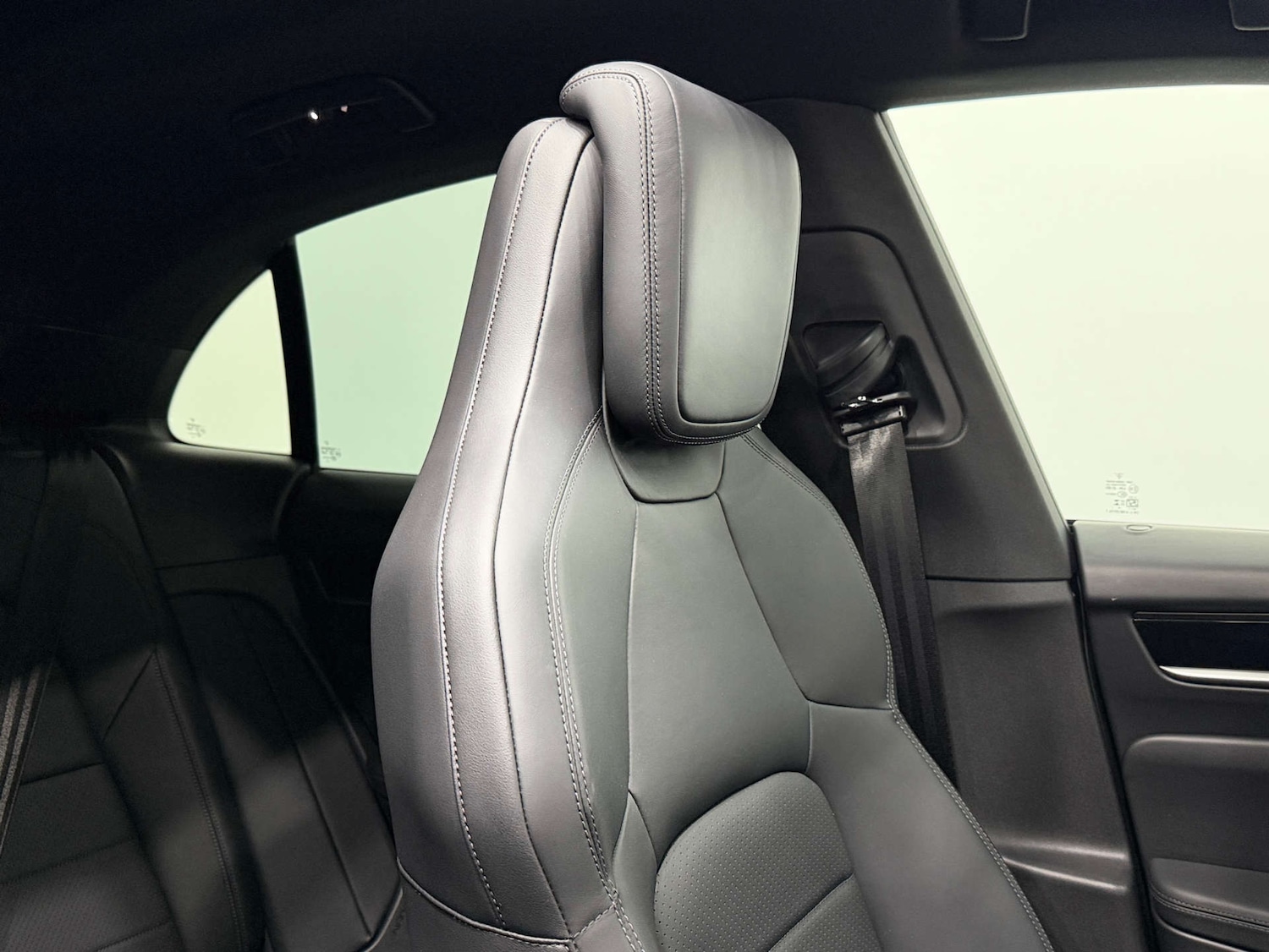 Used Porsche Macan 2024 for sale - 77833884: Photo 47