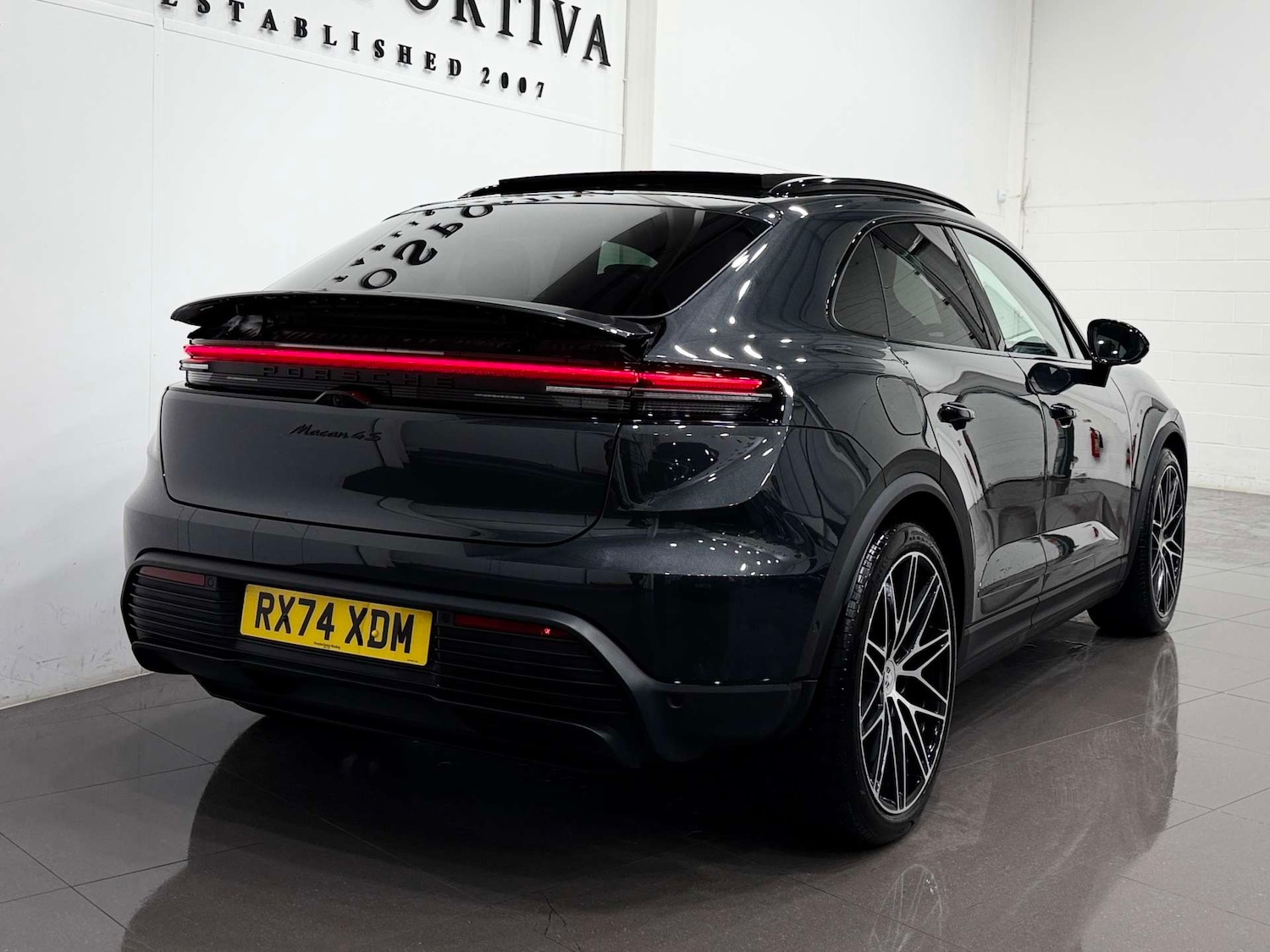 Used Porsche Macan 2024 for sale - 77833884: Photo 6