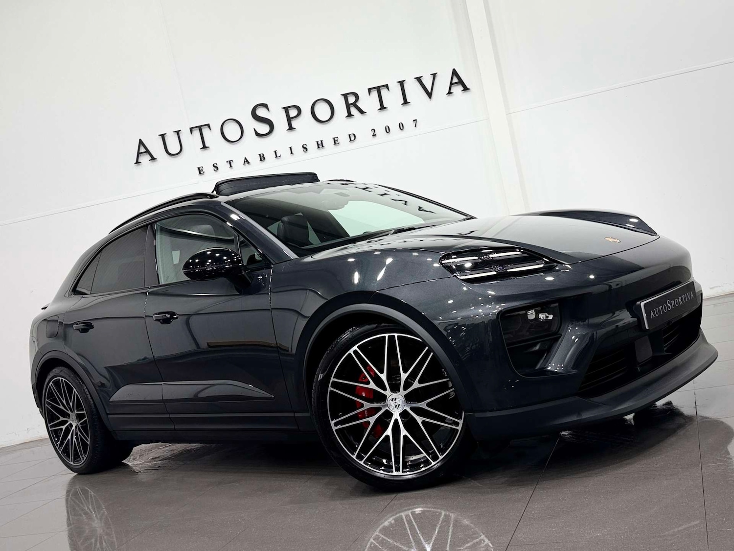 Used Porsche Macan 2024 for sale - 77833884: Photo 60