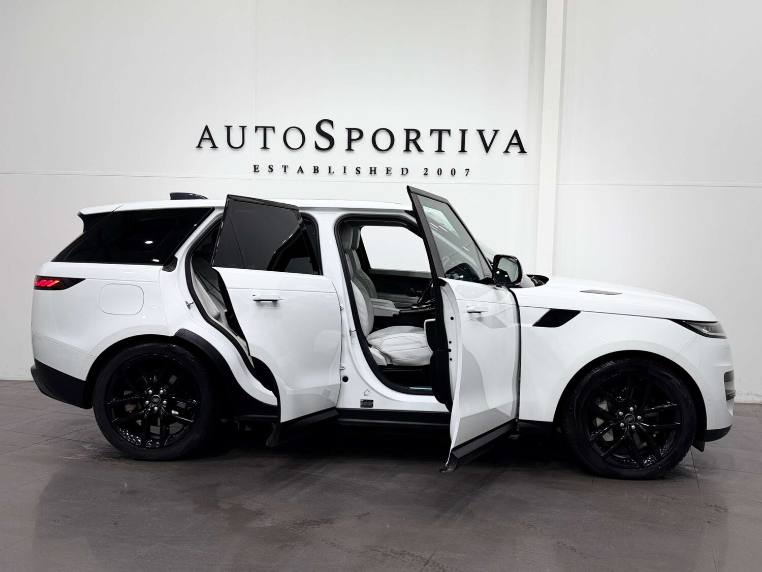 Used Land Rover Range Rover Sport 2023 for sale - 76422518: Photo 16