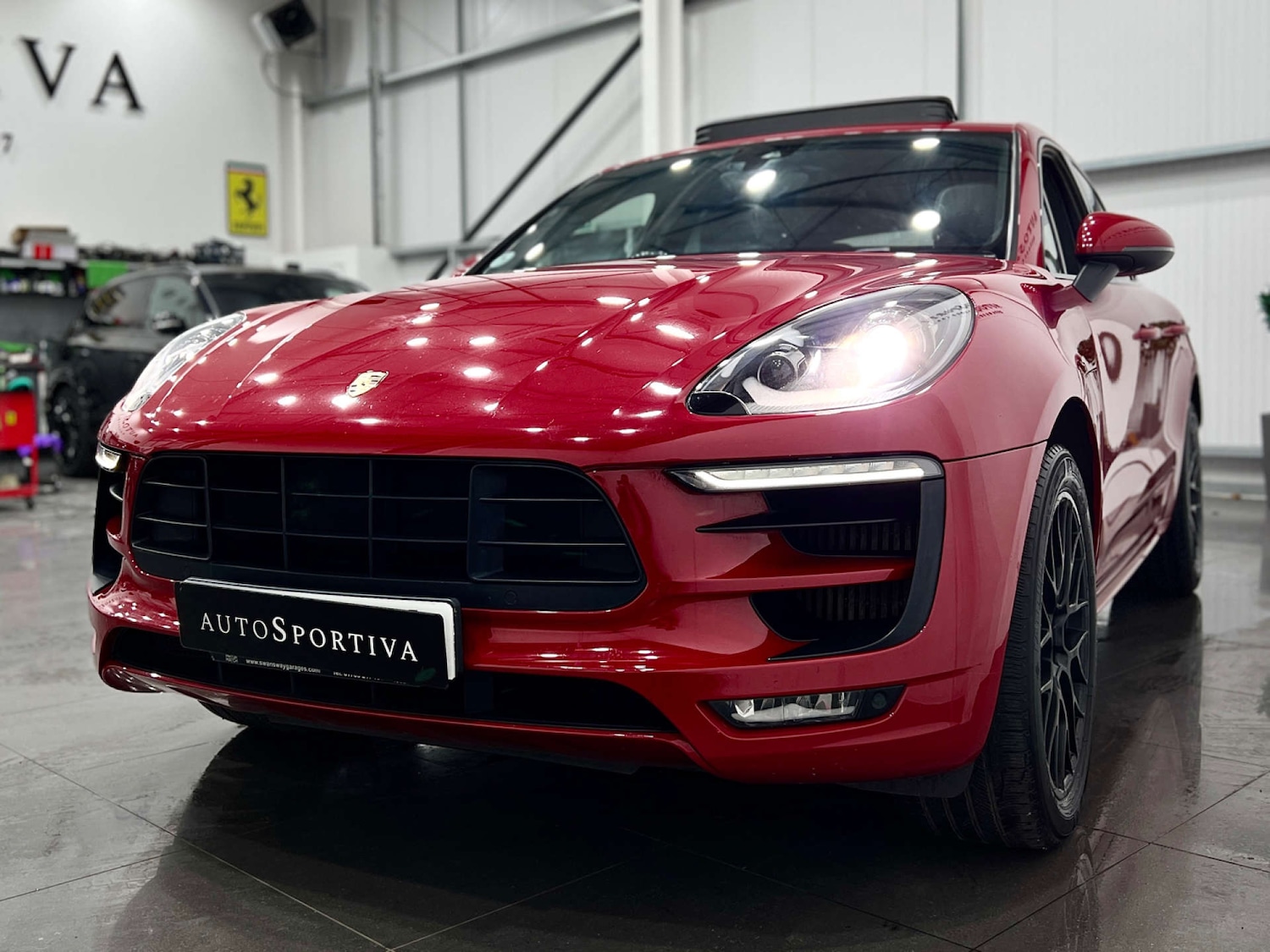 Used Porsche Macan 2017 for sale - 77984537: Photo 10
