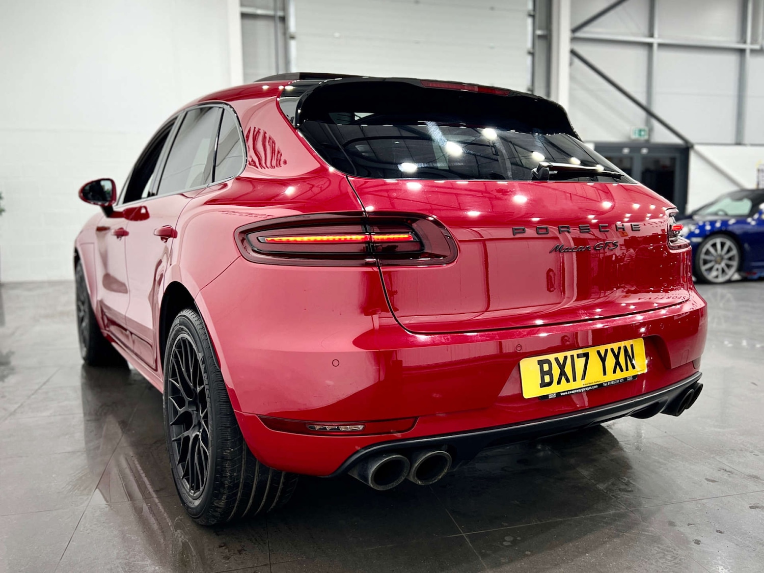 Used Porsche Macan 2017 for sale - 77984537: Photo 11