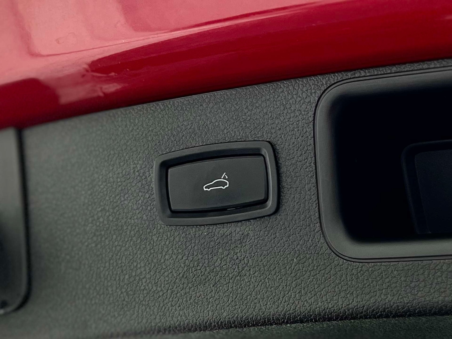 Used Porsche Macan 2017 for sale - 77984537: Photo 25