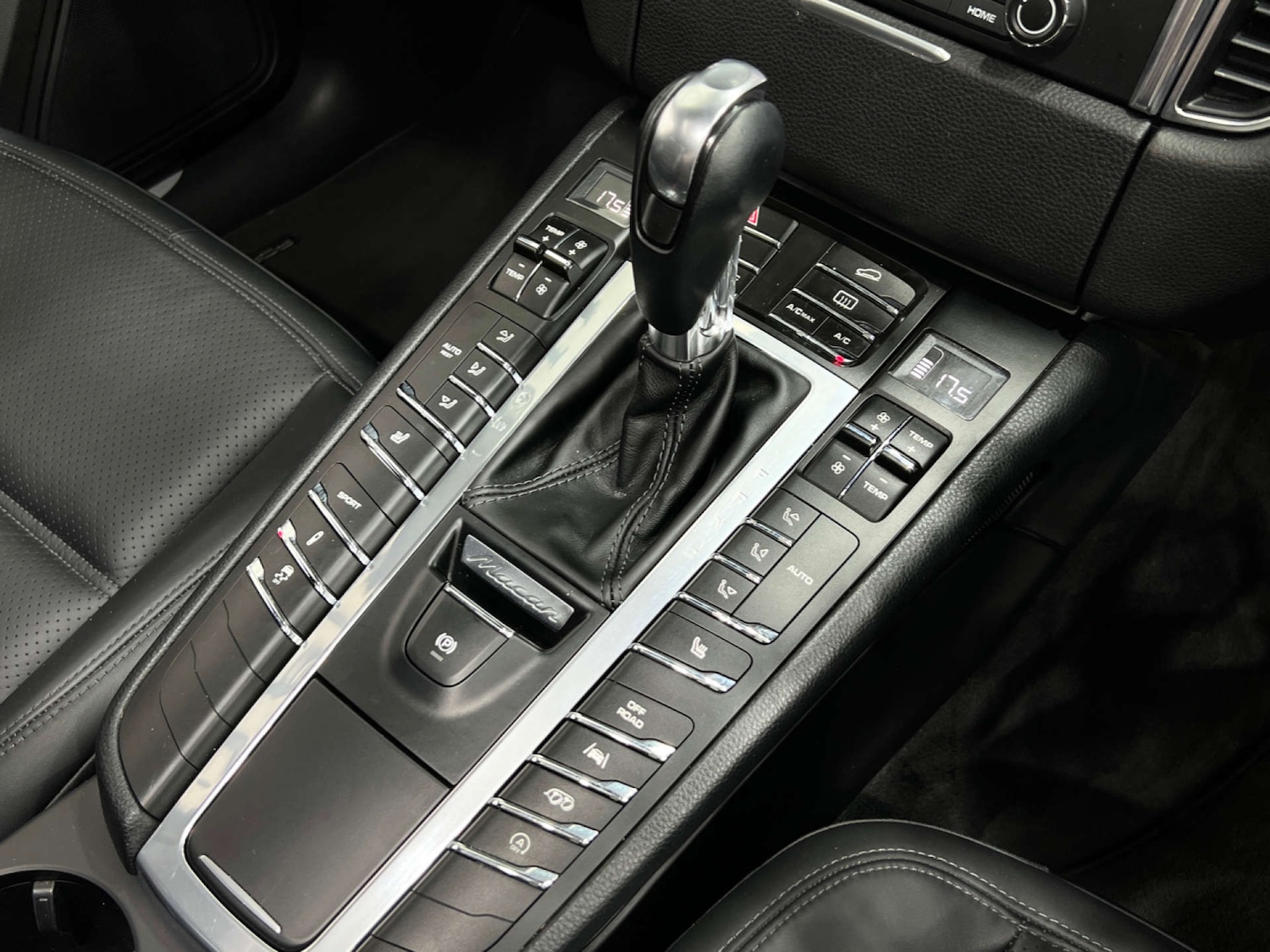 Used Porsche Macan 2017 for sale - 77984537: Photo 35