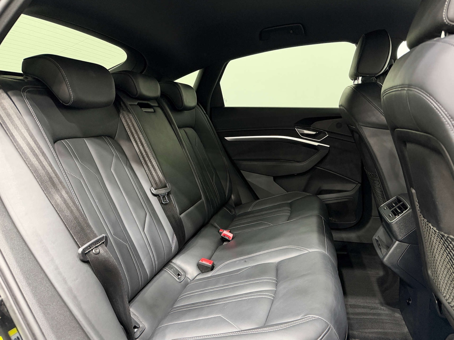 Used Audi Q8 2024 for sale - 77833948: Photo 16