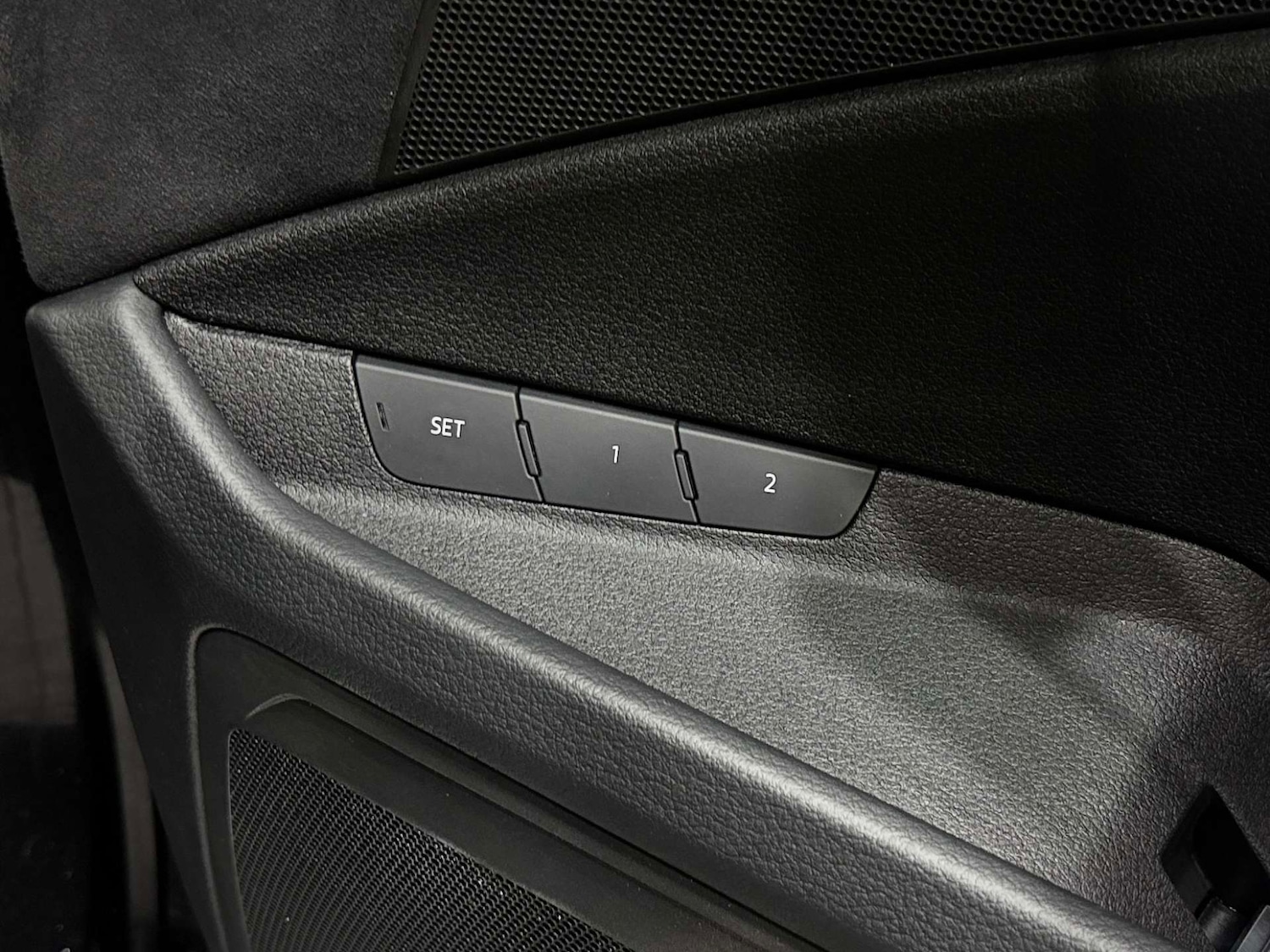 Used Audi Q8 2024 for sale - 77833948: Photo 35