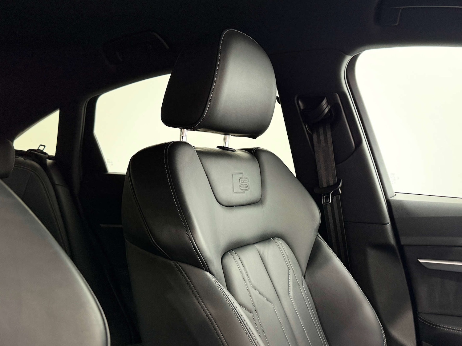 Used Audi Q8 2024 for sale - 77833948: Photo 40