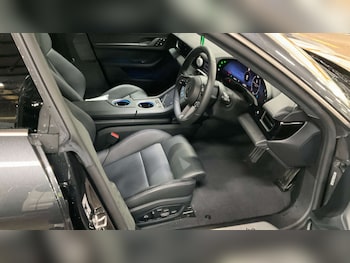 Used Porsche Taycan 2025 for sale - 78733856: Photo