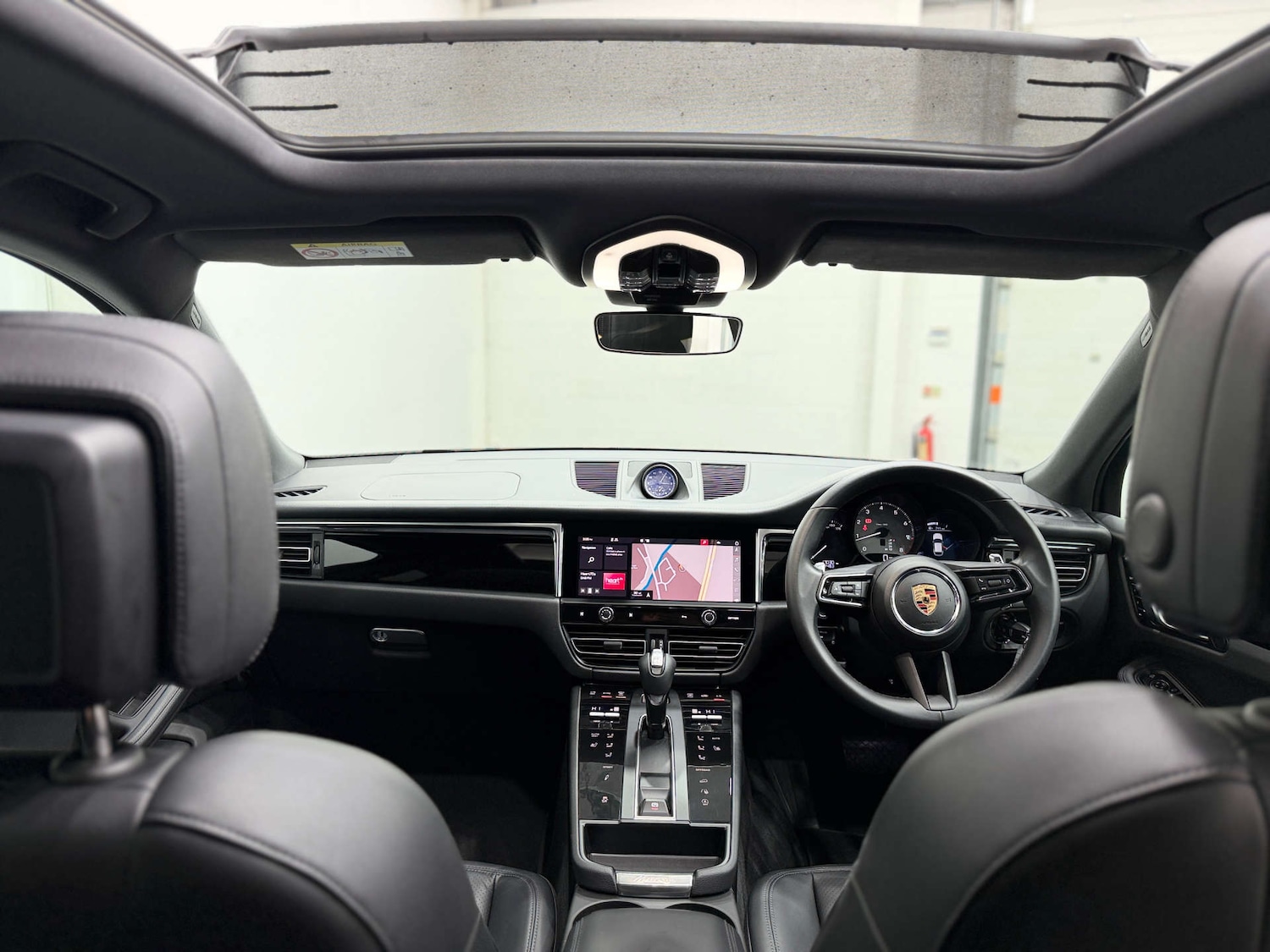 Used Porsche Macan 2024 for sale - 76275299: Photo 19