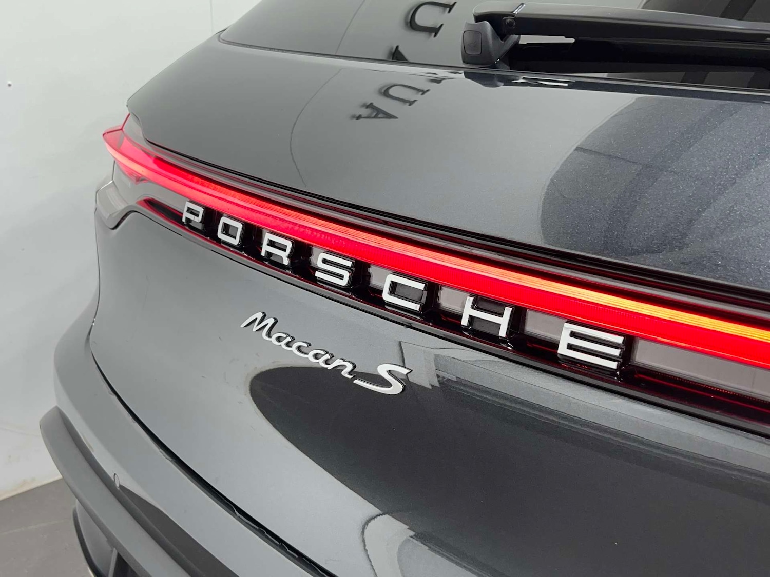 Used Porsche Macan 2024 for sale - 76275299: Photo 26
