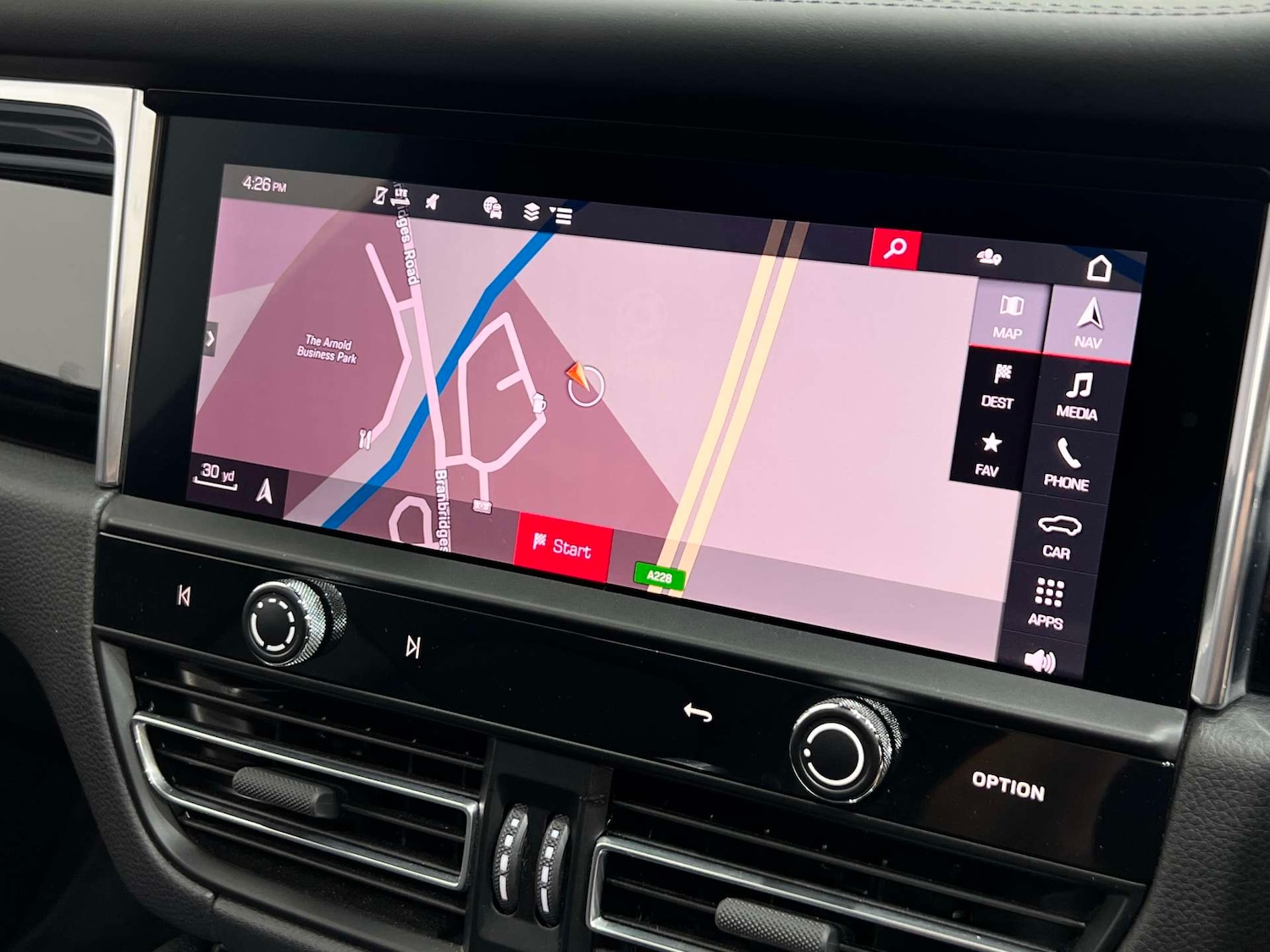 Used Porsche Macan 2024 for sale - 76275299: Photo 45