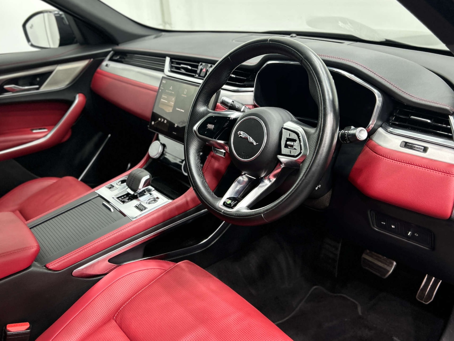 Used Jaguar F-Pace 2022 for sale - 76009016: Photo 17