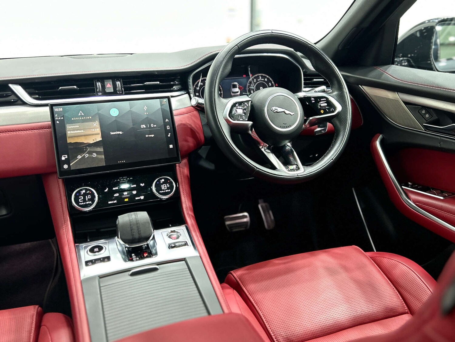 Used Jaguar F-Pace 2022 for sale - 76009016: Photo 38