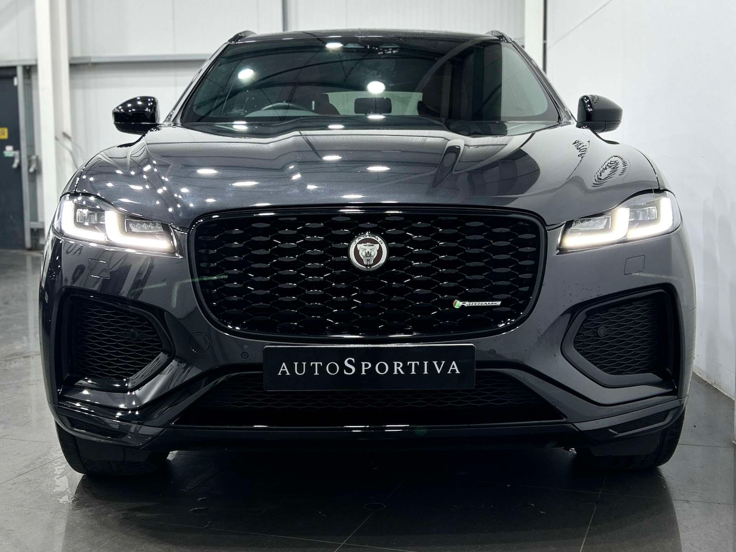 Used Jaguar F-Pace 2022 for sale - 76009016: Photo 8