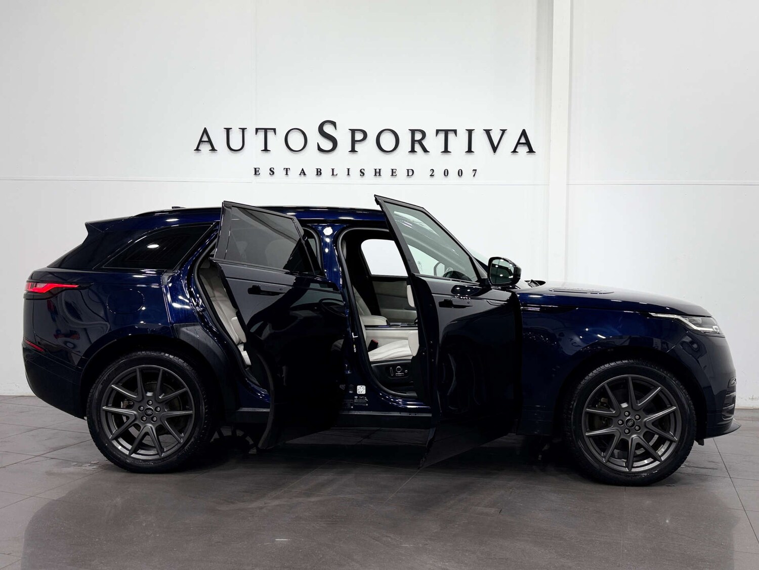 Used Land Rover Range Rover Velar 2022 for sale - 76971050: Photo 15