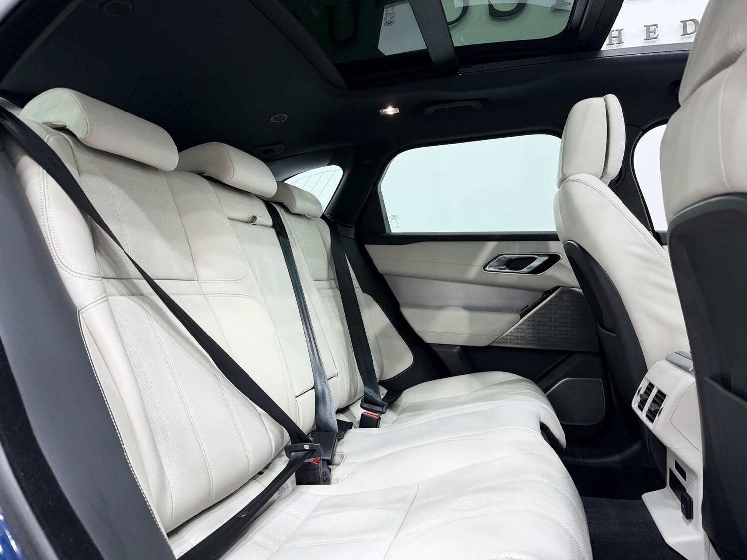 Used Land Rover Range Rover Velar 2022 for sale - 76971050: Photo 16