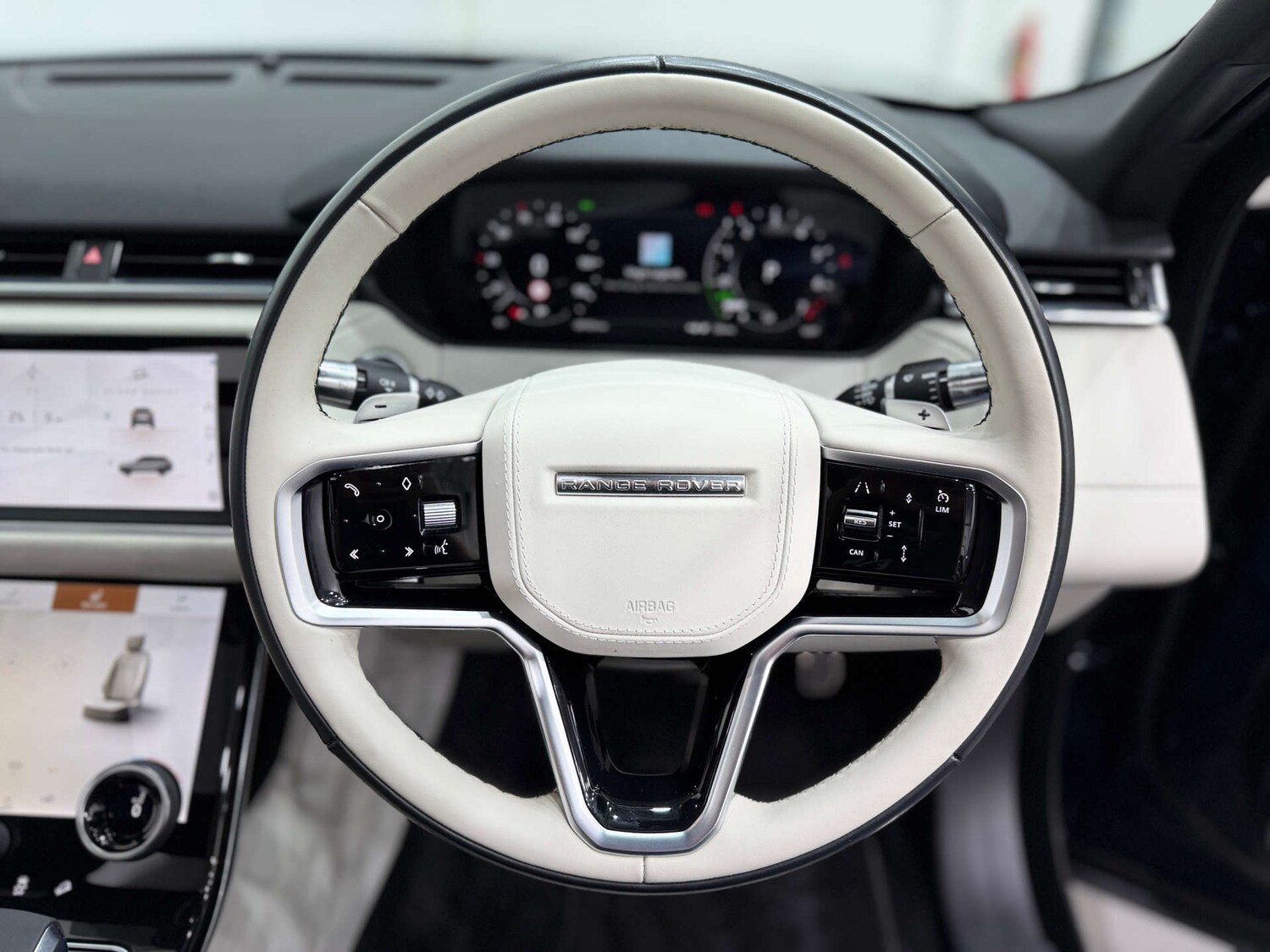 Used Land Rover Range Rover Velar 2022 for sale - 76971050: Photo 24