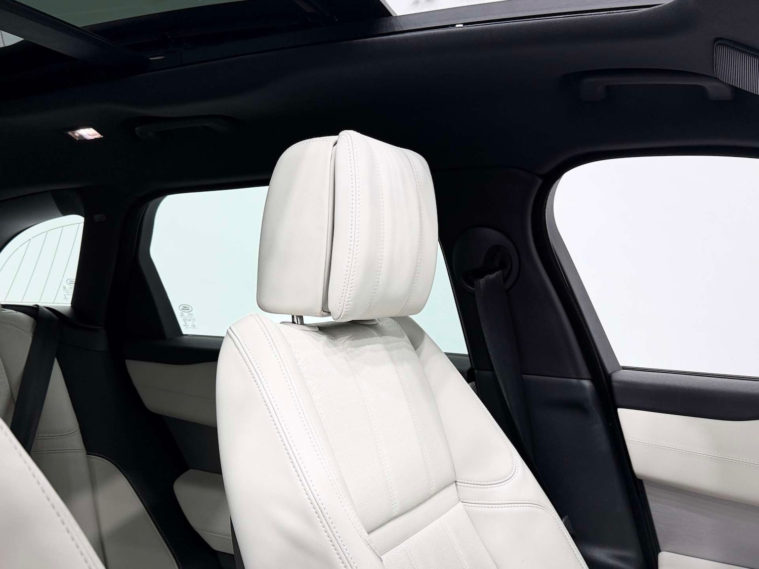 Used Land Rover Range Rover Velar 2022 for sale - 76971050: Photo 40