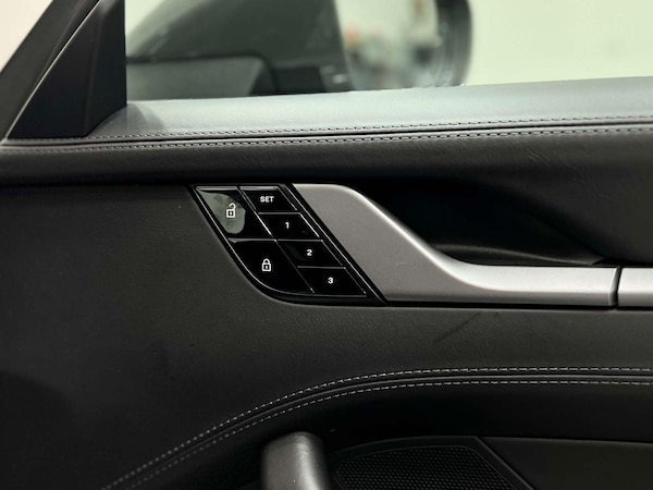 Used Porsche 911 2019 for sale - 76223041: Photo 37