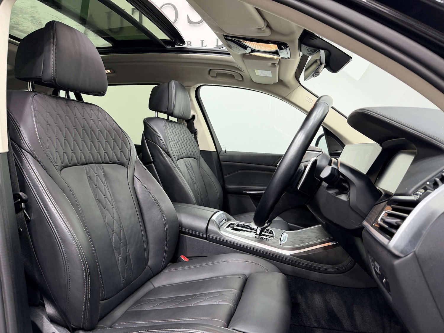 Used BMW X7 2022 for sale - 76830066: Photo 2